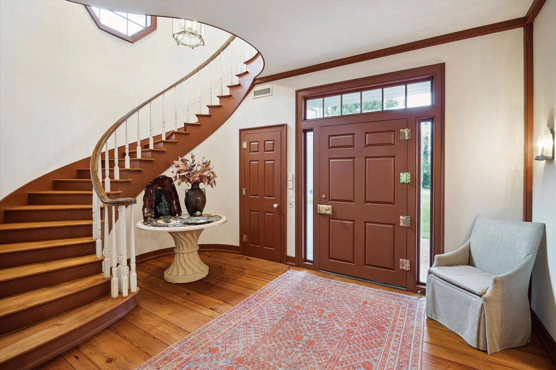 Photo of 3971 Inverness Drive