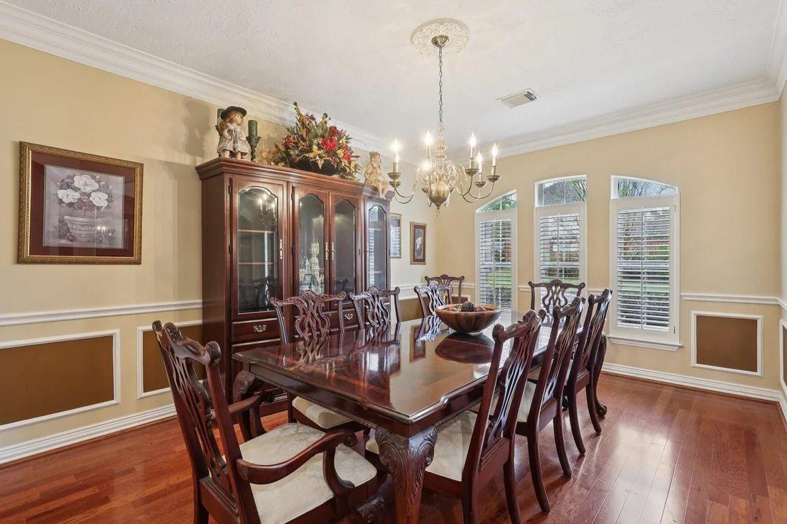 Photo of 182 N Hazelcrest Circle