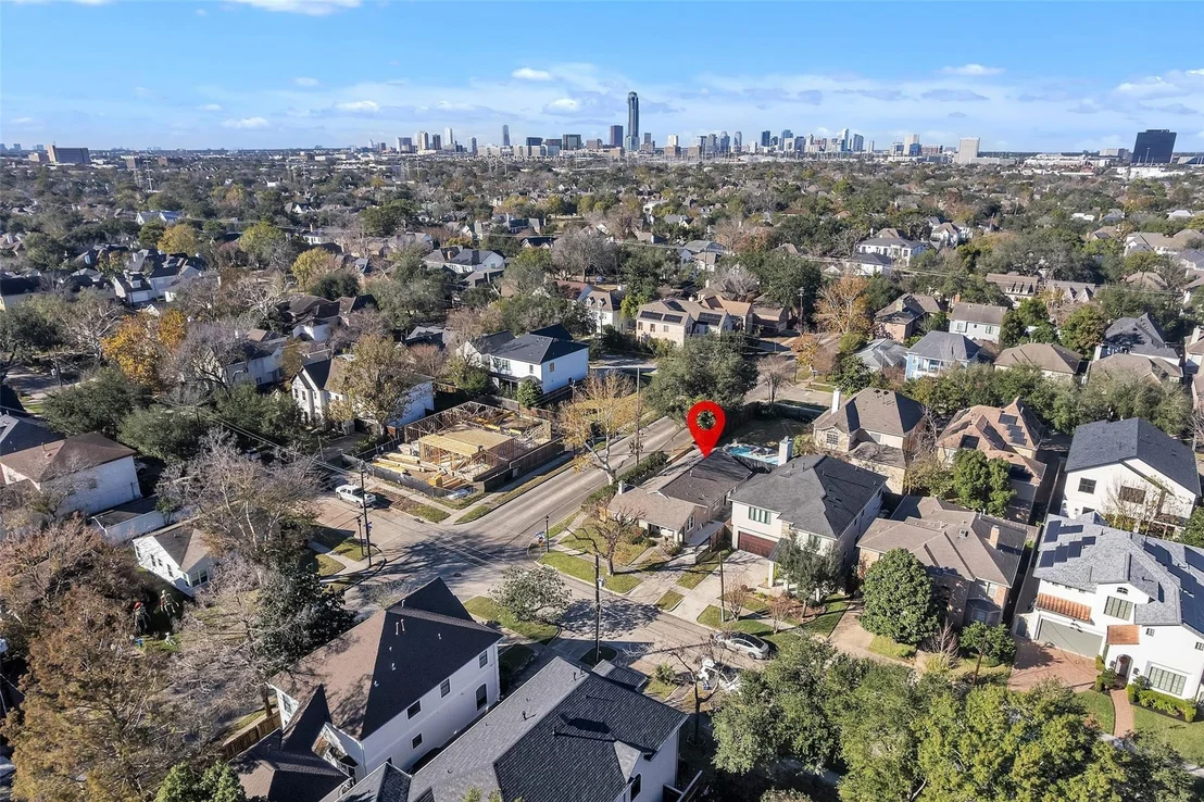 Photo of 3932 Marquette Street