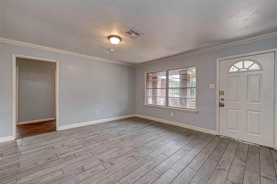Photo of 5431 Willow Glen Drive