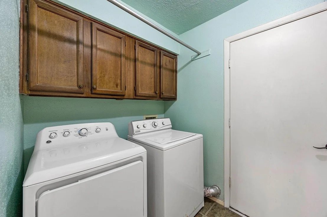 Photo of 1343 Somercotes Lane