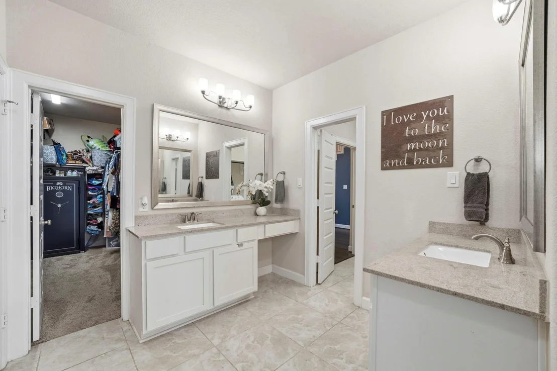 Photo of 7618 Trailing Oaks Drive