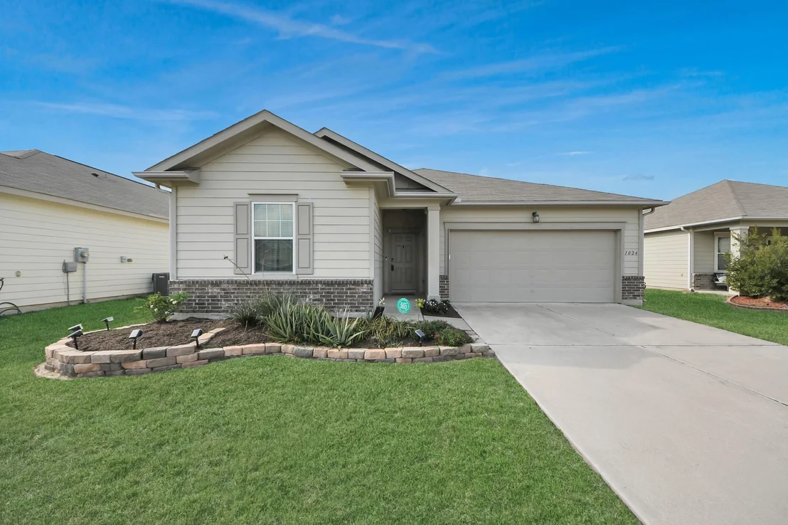 Photo of 1024 Banyon Tree Lane