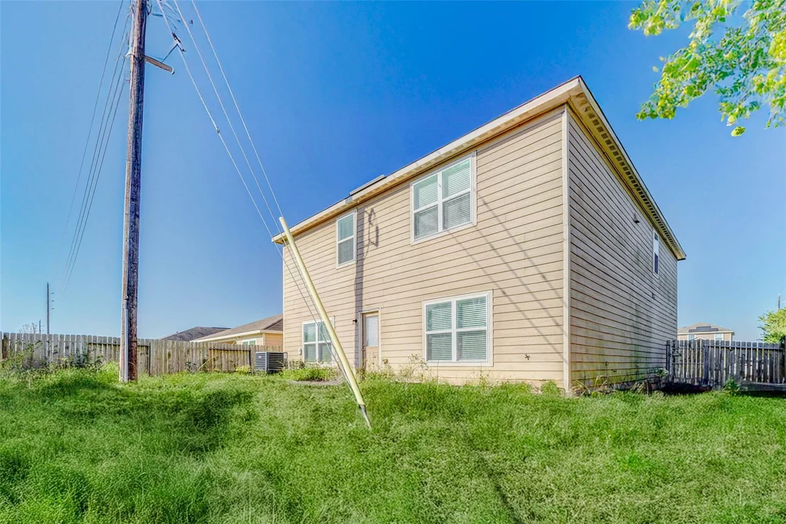 Photo of 2098 Saras Way