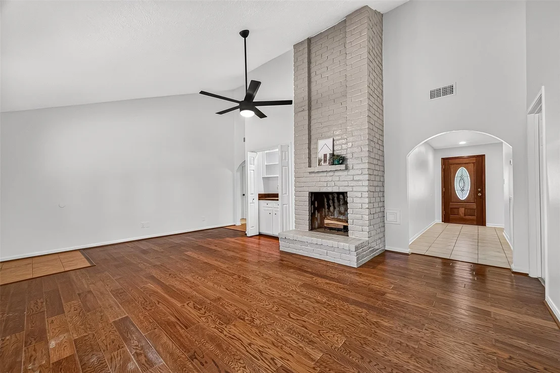 Photo of 15814 Boulder Oaks Drive