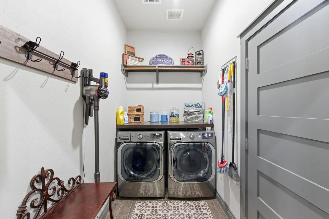 Photo of 1480 Traylor Road