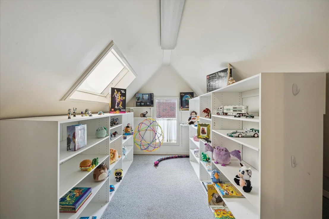 Photo of 2345 Blue Bonnet Boulevard