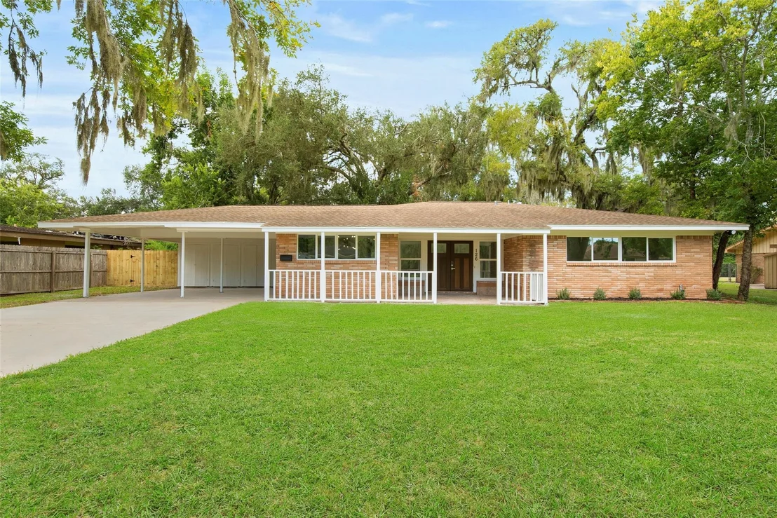 Photo of 126 Daisy Street