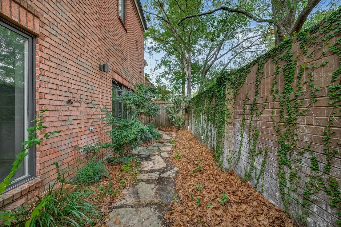 Photo of 315 Sugarberry Circle