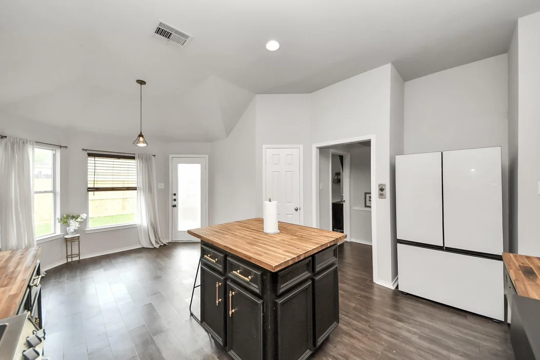 Photo of 9210 Sunlit Park Drive