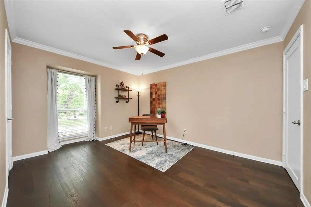 Photo of 415 Lakeside Estates Drive