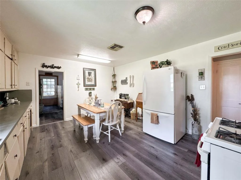Photo of 7218 County Road 42