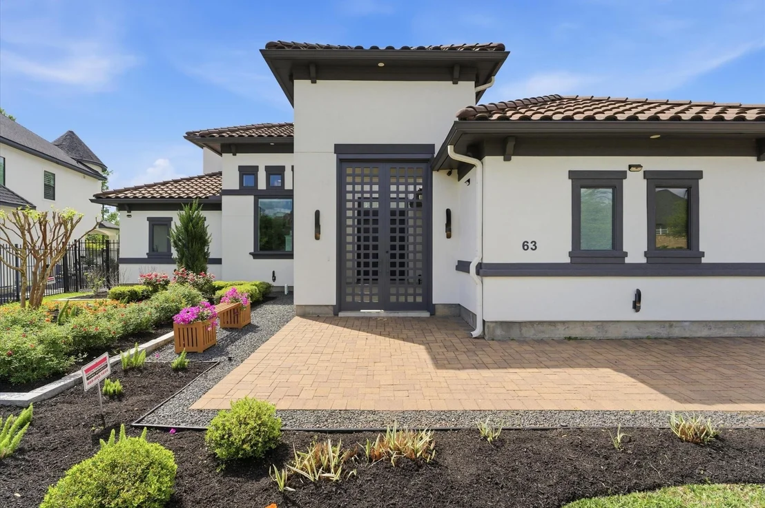 Photo of 63 W Loftwood Circle