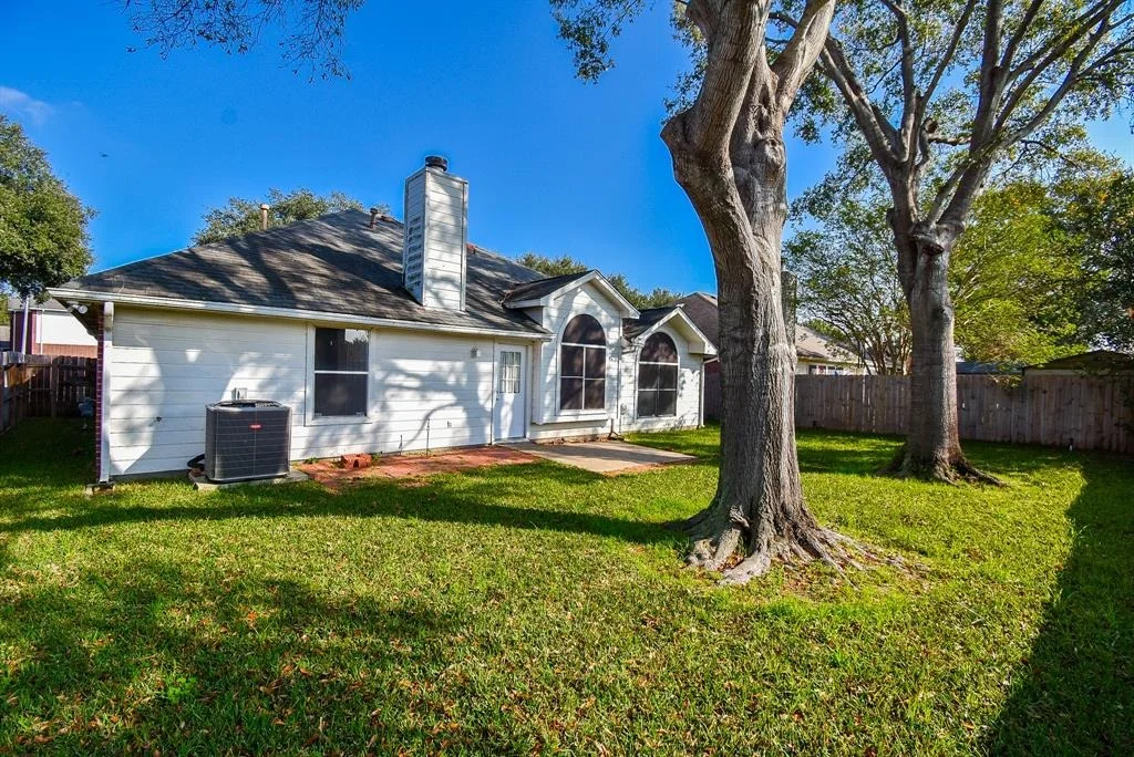 Photo of 21335 Riverside Ridge Lane