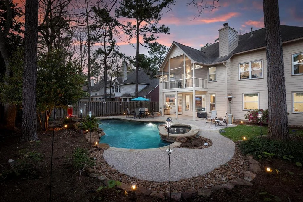 Photo of 14 S Piney Plains Circle