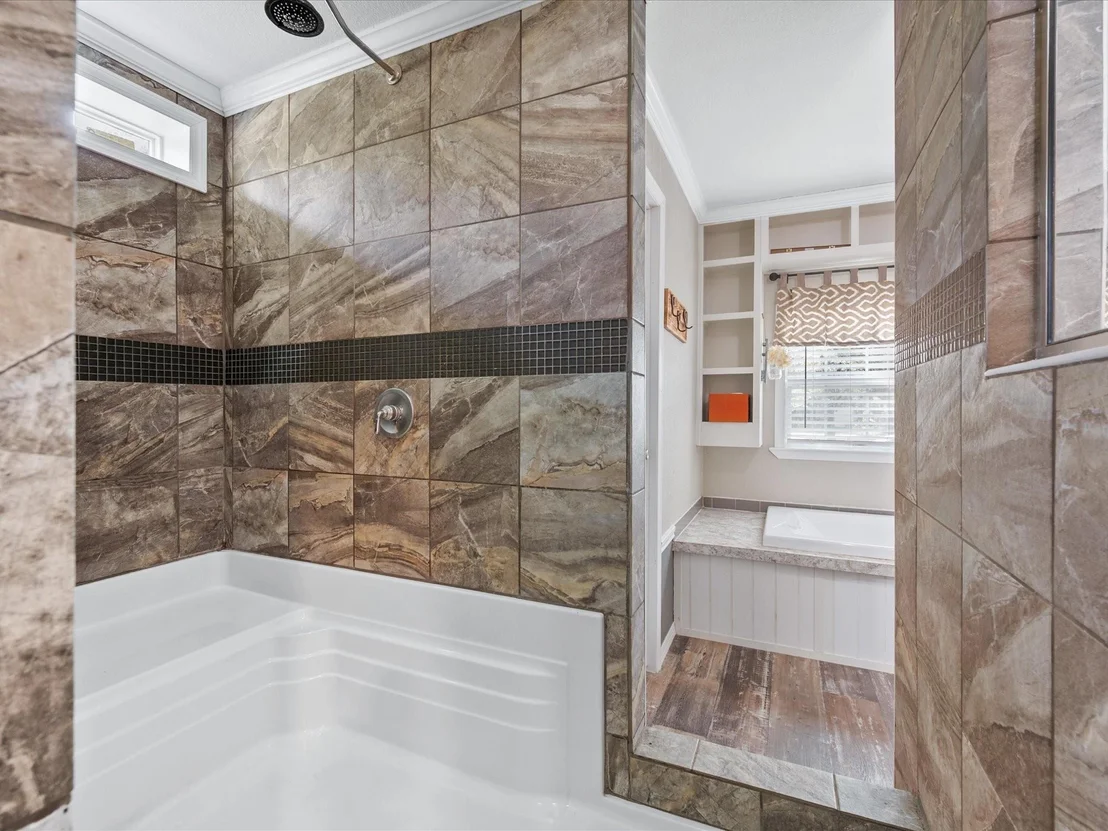 Photo of 11197 Artic Circle