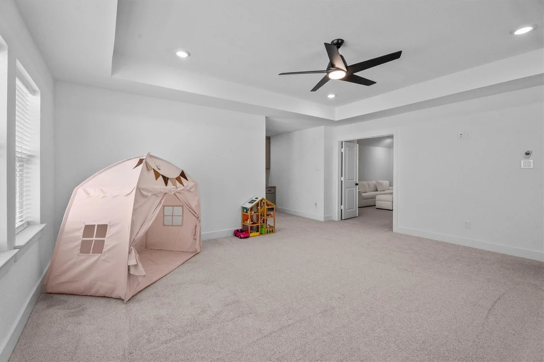 Photo of 27866 Wooded Pond Drive
