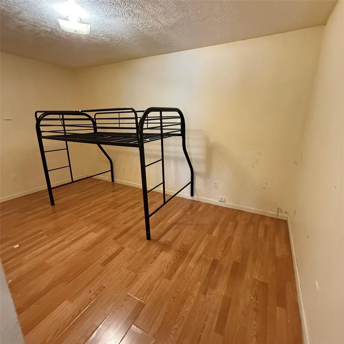 Photo of 26113 Tyler Park
