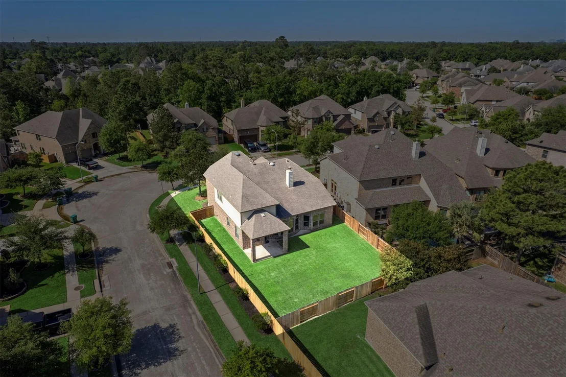 Photo of 1715 Laremont Bend Drive