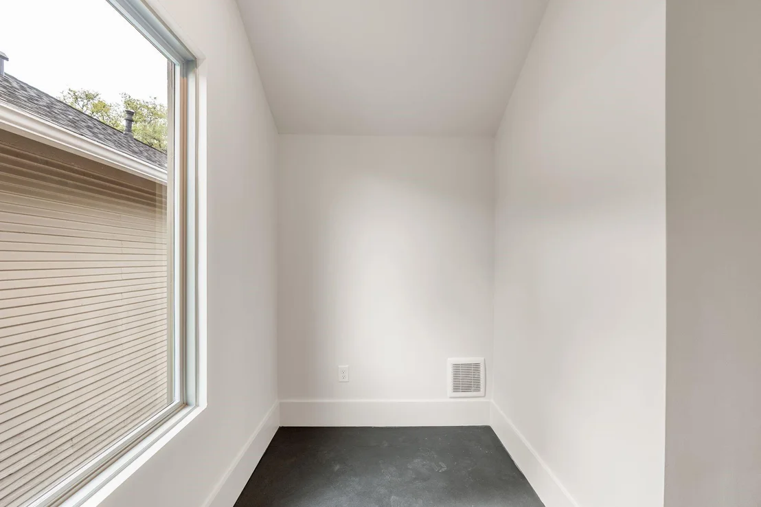 Photo of 3115 Beauchamp Street