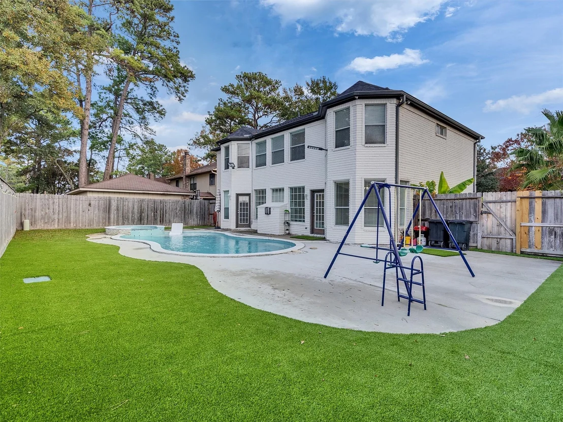 Photo of 12403 Millvan Drive