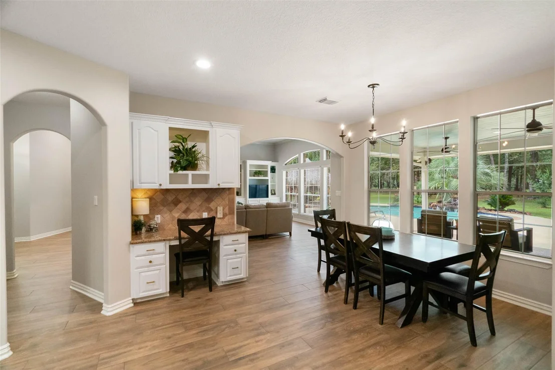 Photo of 910 Commons Vista Drive