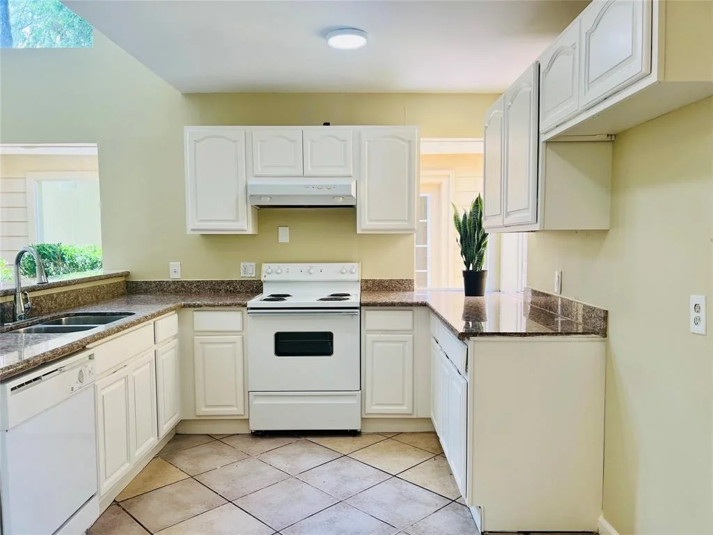 Photo of 11530 Bellerive Drive