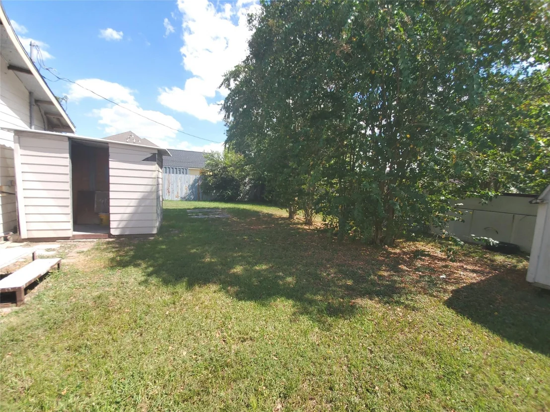 Photo of 9831 Bamboo Road