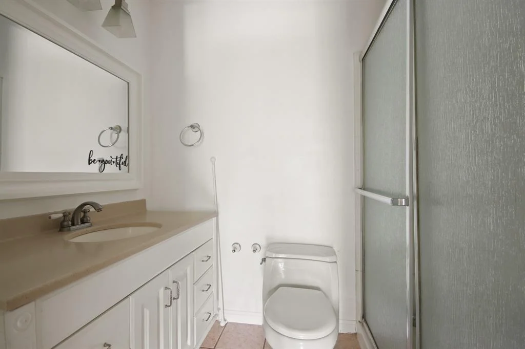Photo of 2211 Willow Point Drive