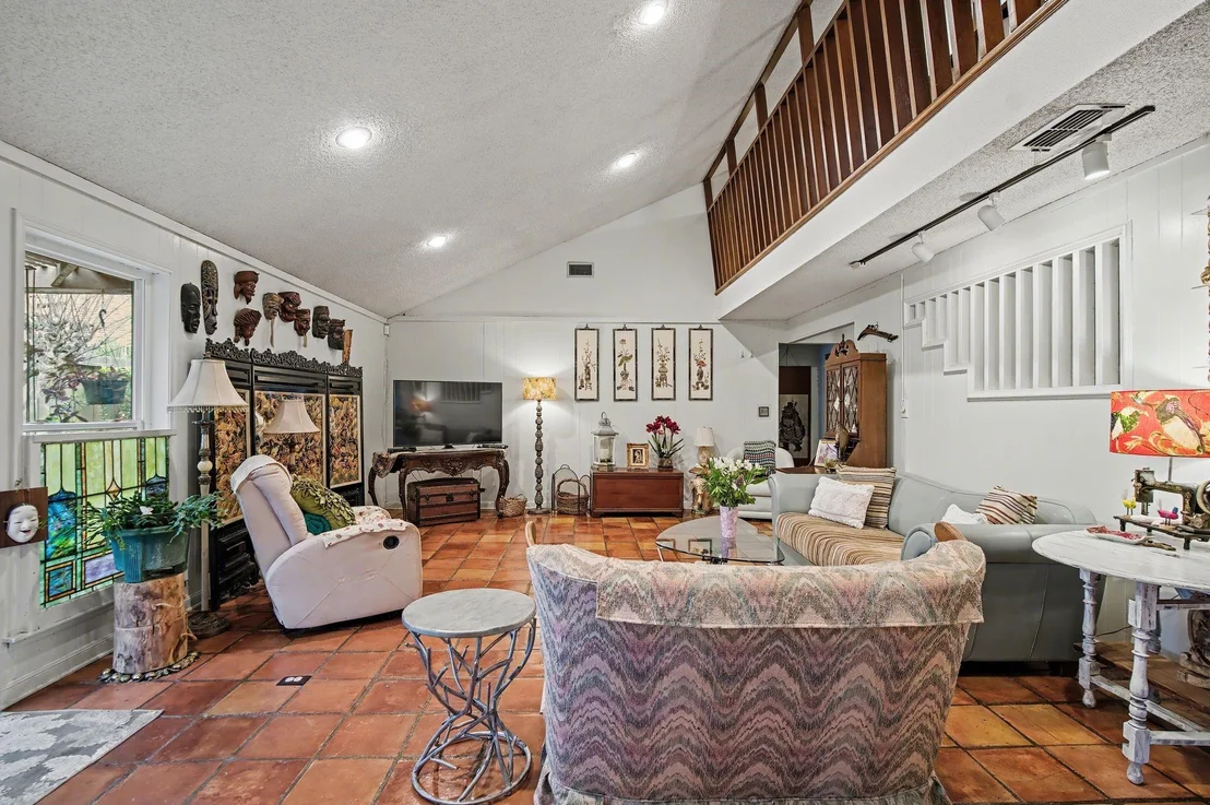 Photo of 2903 Fontana Drive