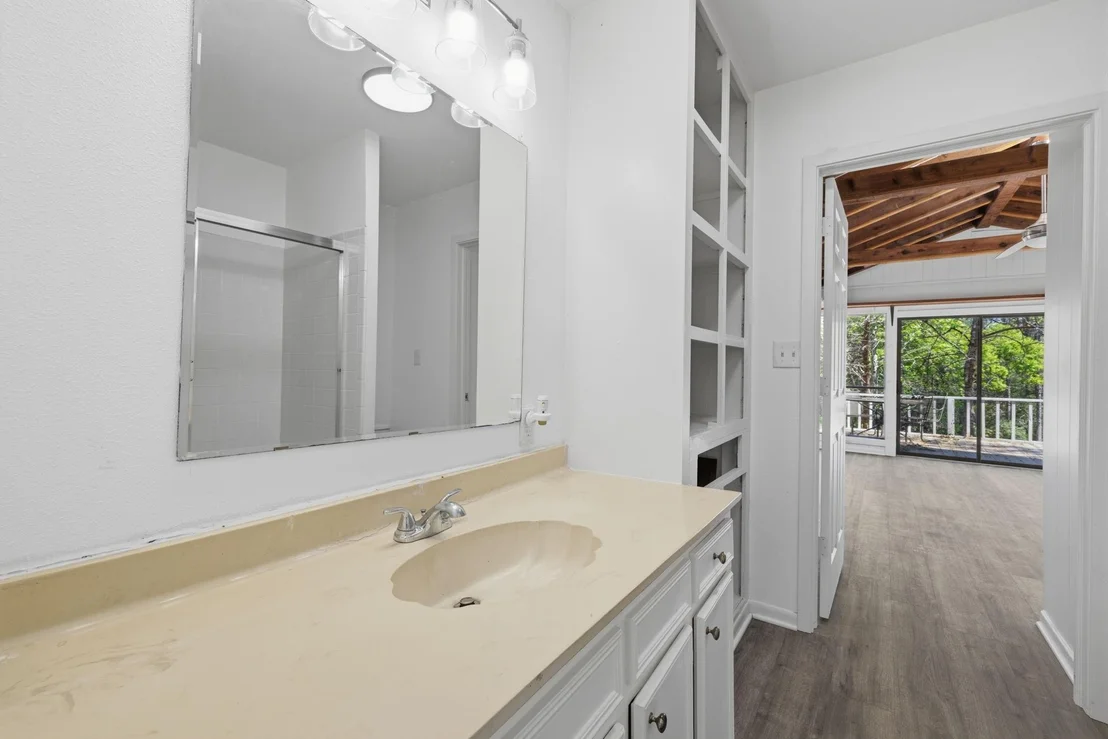 Photo of 400 Driftwood Drive