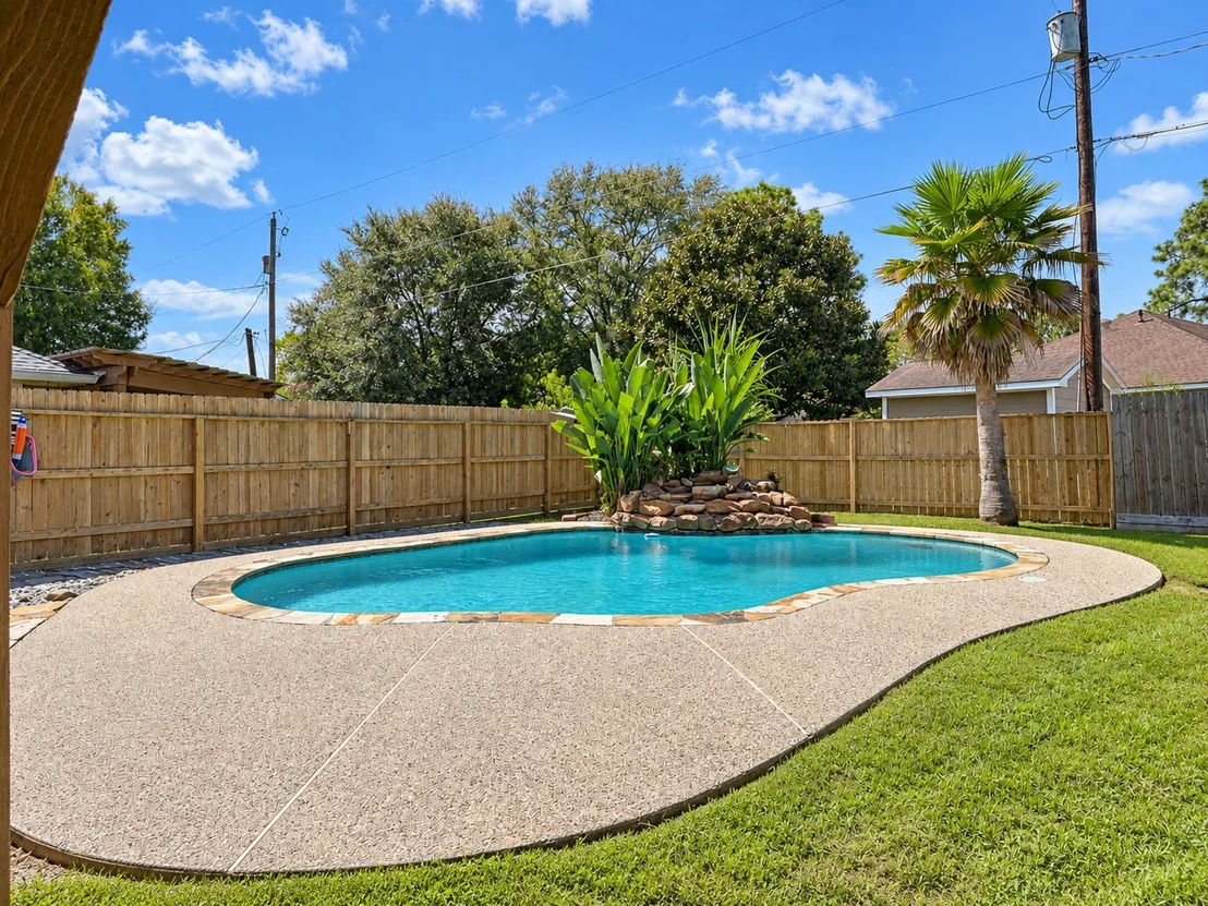 Photo of 3107 Edgewood Drive