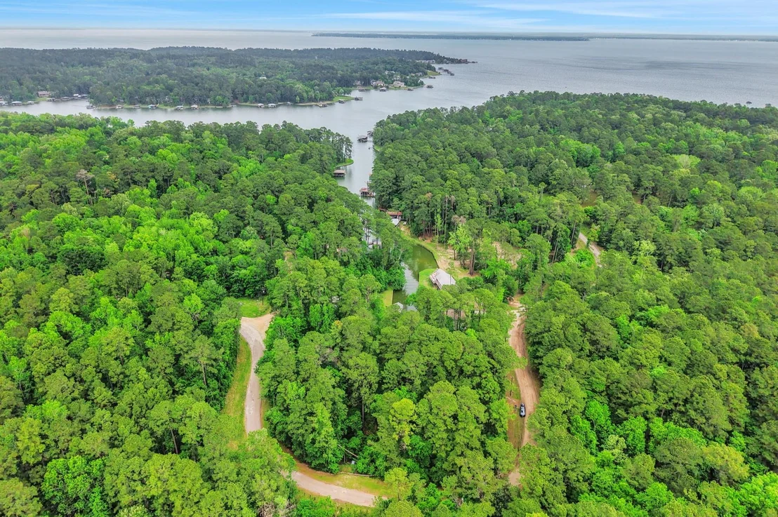 Photo of 701 Lakeview Estates Drive