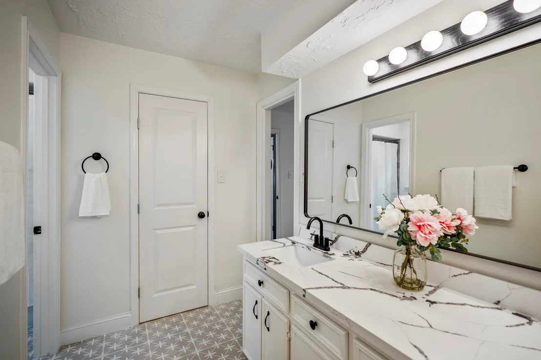 Photo of 6303 Larkmount Drive