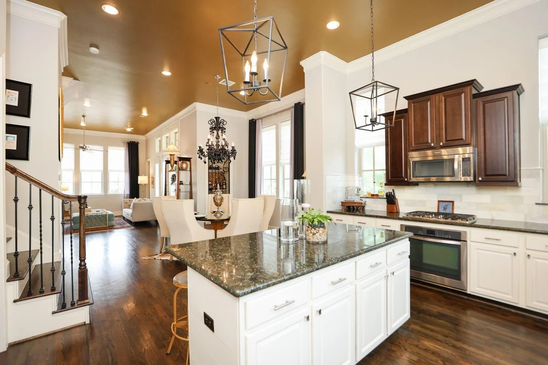 Photo of 10901 Upland Park