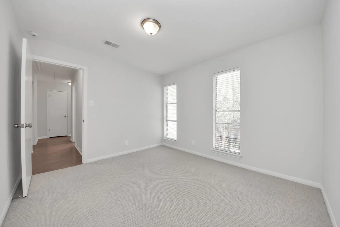 Photo of 515 Lorie Lane