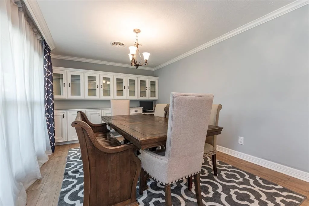 Photo of 1050 Royal Oak Drive