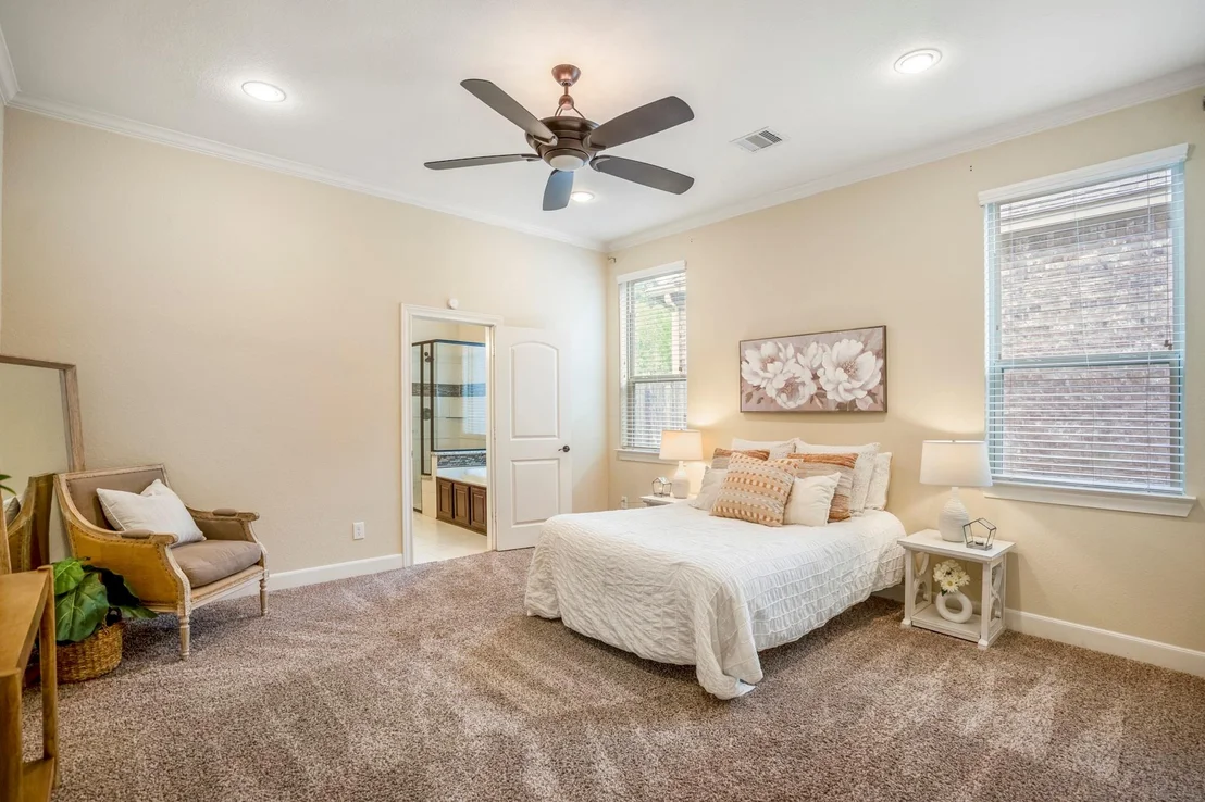 Photo of 4855 Bayou St John