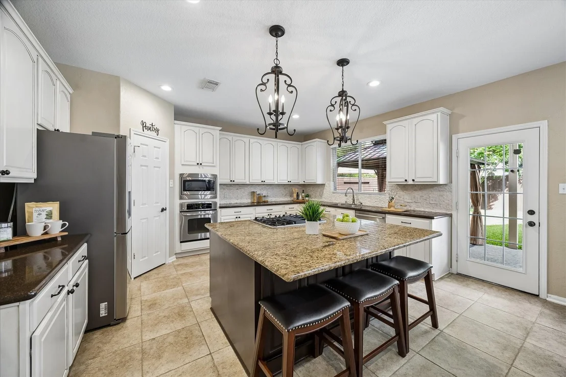 Photo of 9122 Memorial Valley Drive