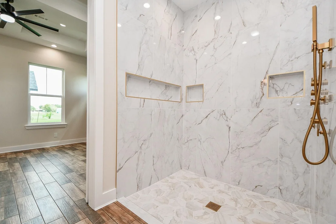 Photo of 595 Buckskin Drive
