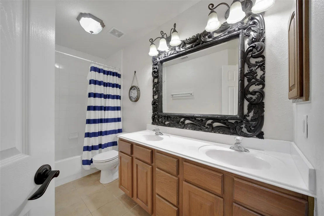 Photo of 12430 W Summerlin