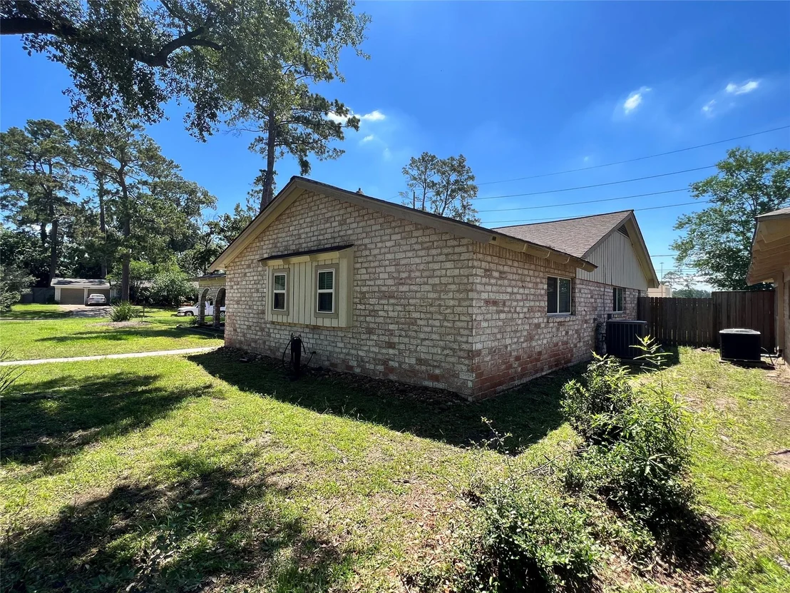 Photo of 203 Acorn Tree Court