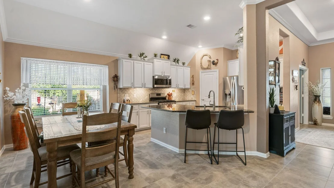 Photo of 2204 Golden Laurel Drive