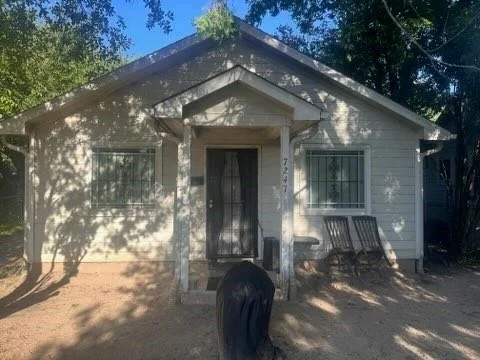 Photo of 7247 Saint Augustine Street