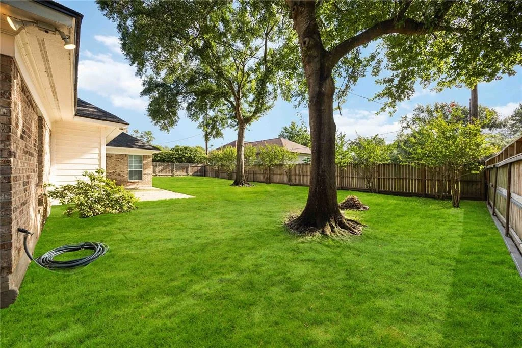 Photo of 24526 Haigshire Drive