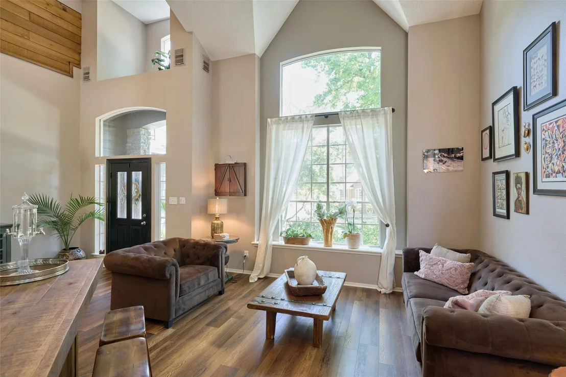 Photo of 37 Pinepath Place