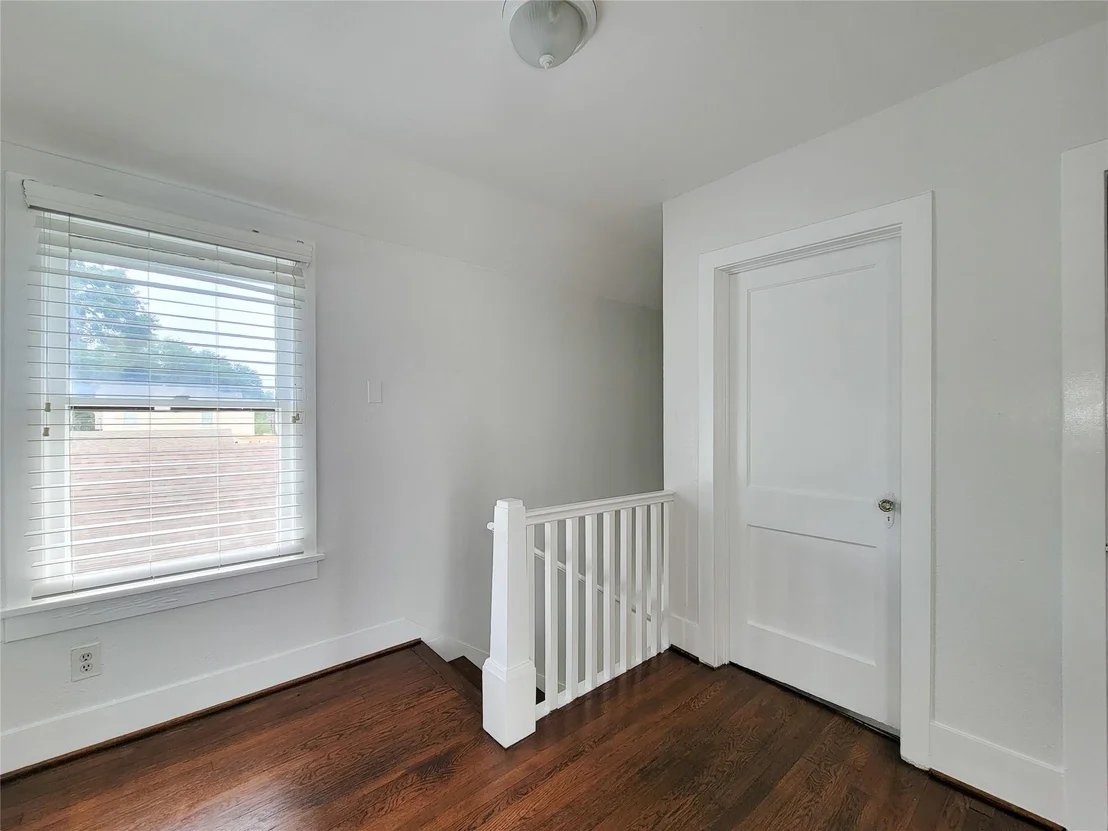 Photo of 8355 Wier