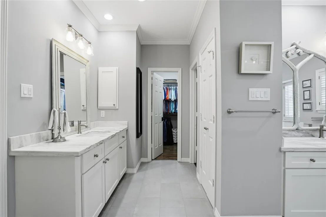 Photo of 207 Sugarberry Circle