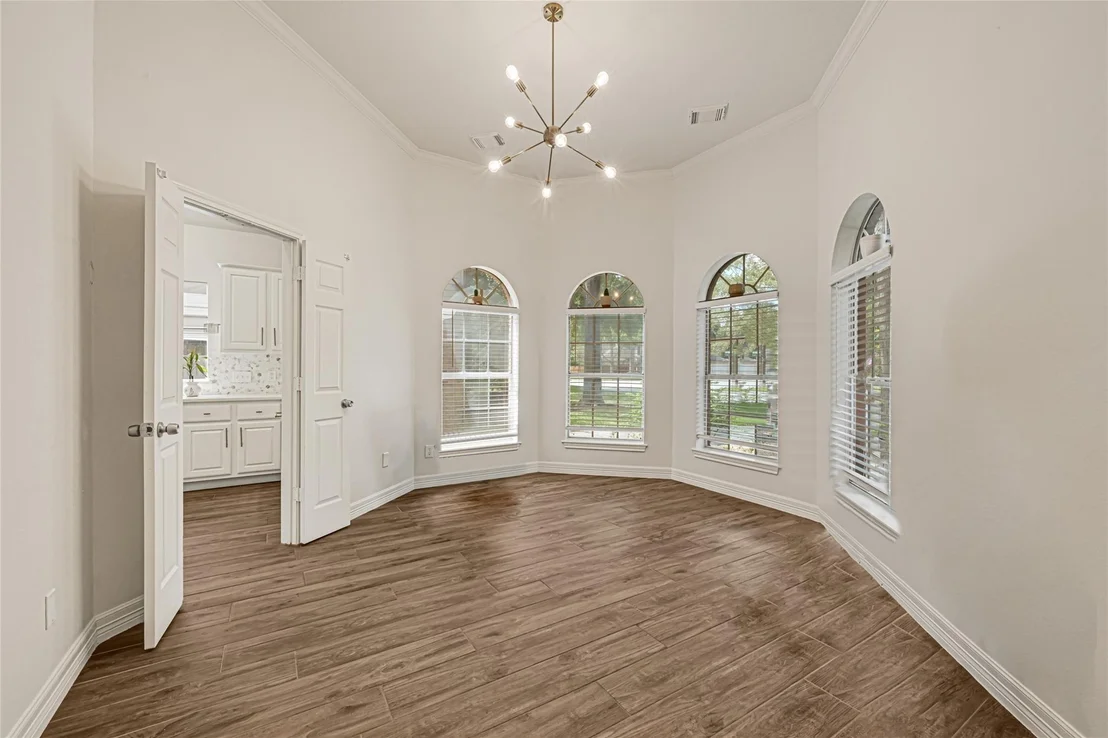 Photo of 4122 Echo Mountain Drive