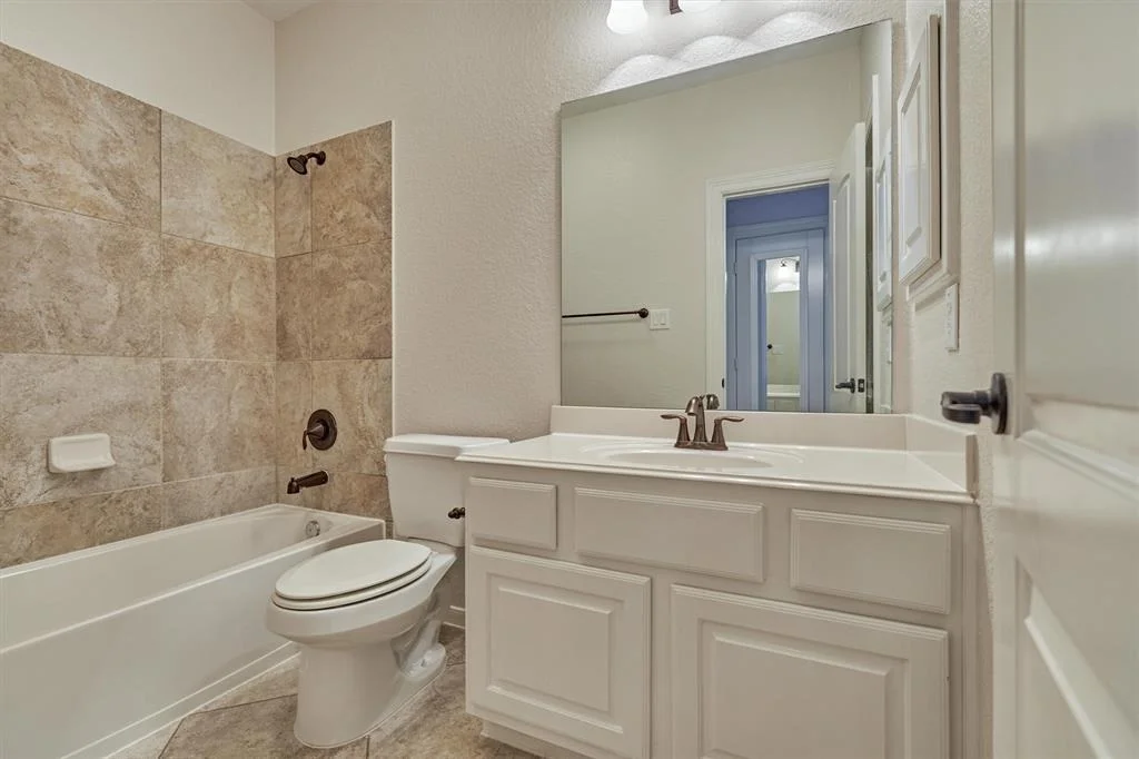 Photo of 18 N Fair Manor Circle